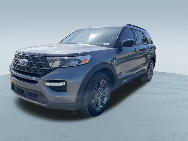 Certified 2023 Ford Explorer XLT w/ Equipment Group 202A AWD/4WD image 9