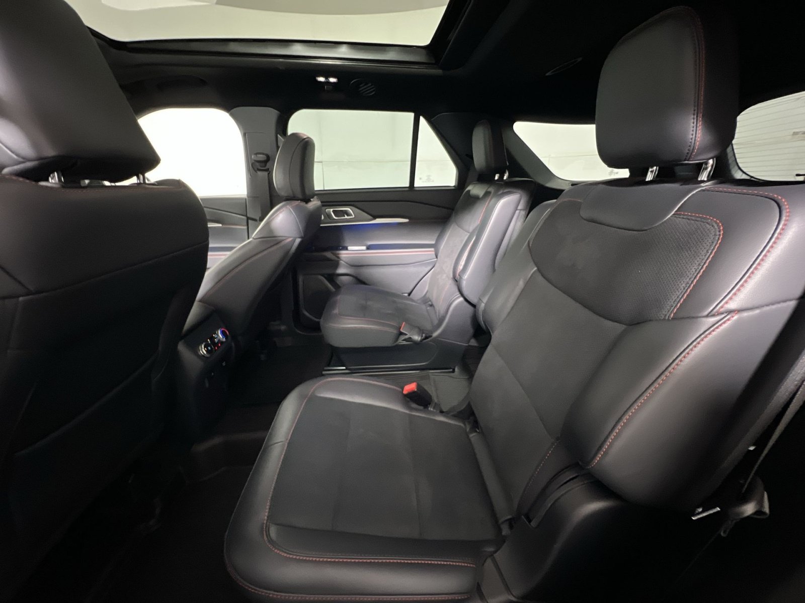 Certified 2026 Ford Explorer ST AWD/4WD image 25