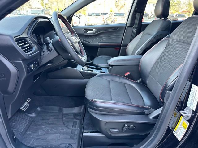 Certified 2023 Ford Escape ST-Line w/ Tech Pack #1 image 35
