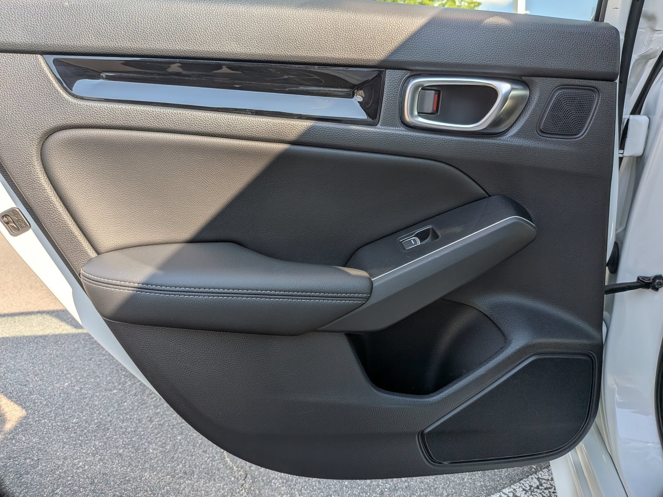 Used 2022 Honda Civic Touring image 29