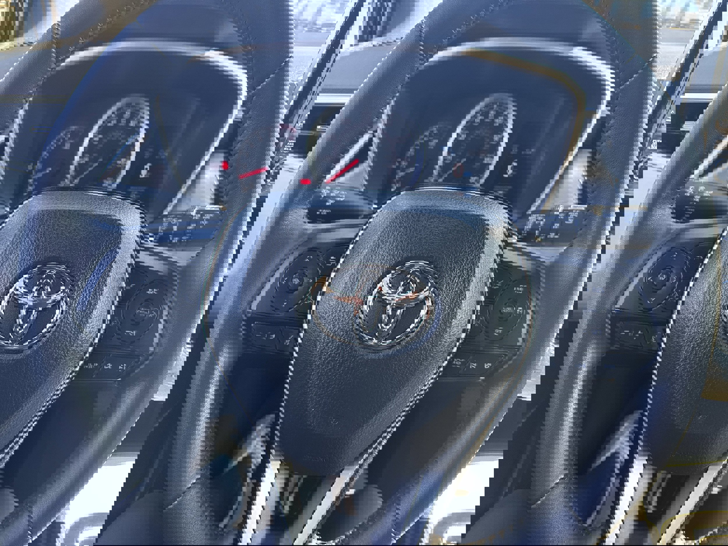 Used 2020 Toyota Corolla SE image 15