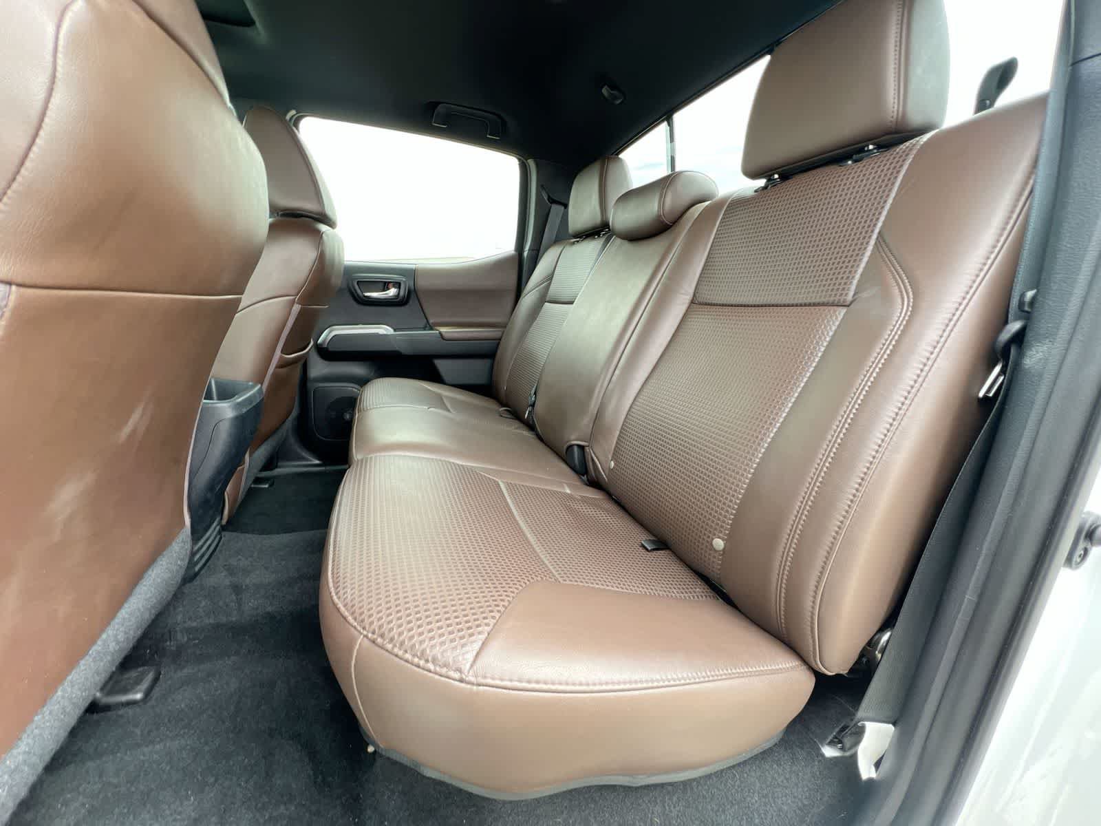 Used 2019 Toyota Tacoma Limited AWD/4WD image 19