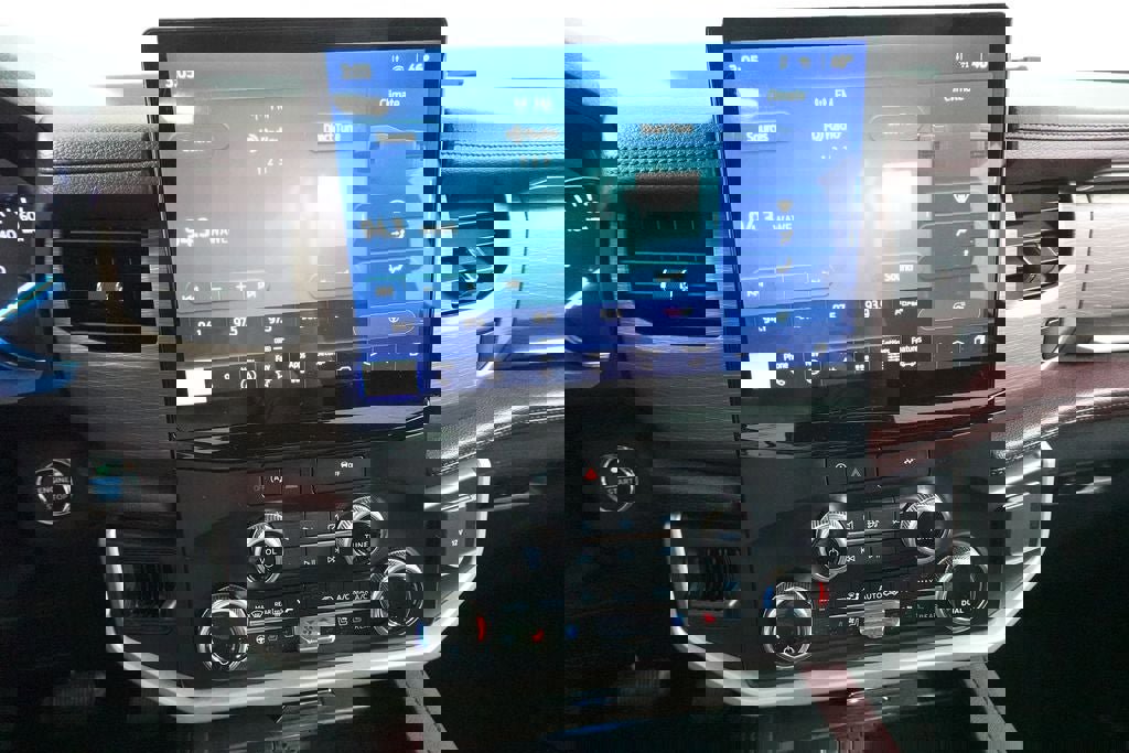 Certified 2024 Ford Expedition Limited image 15