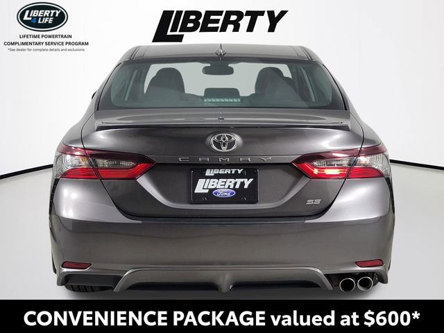 Used 2024 Toyota Camry SE w/ Convenience Package FWD image 4
