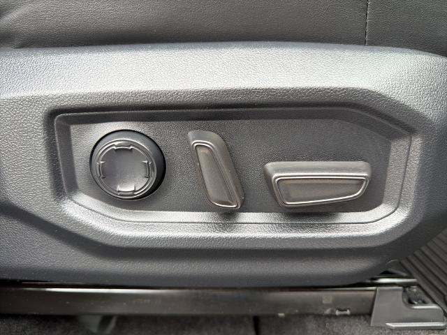 Used 2024 Toyota Tundra Platinum AWD/4WD image 10