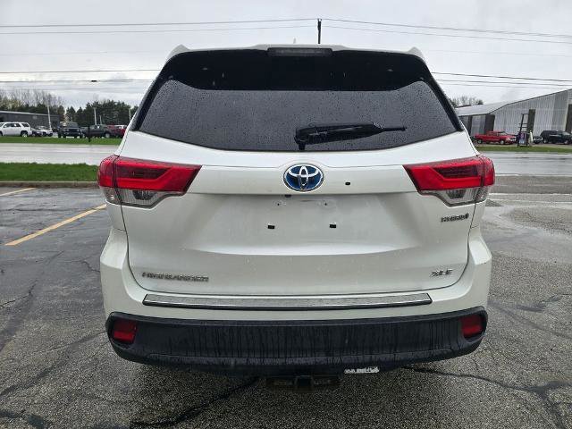 Used 2019 Toyota Highlander XLE AWD/4WD image 3