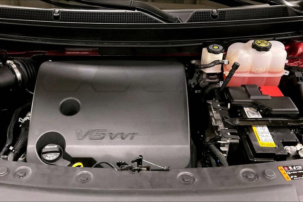 Used 2024 Buick Enclave Premium image 12