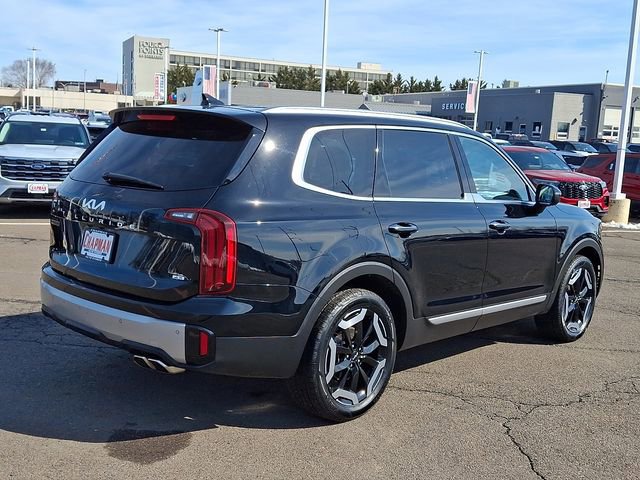 Used 2023 Kia Telluride S w/ S Sunroof Package image 4