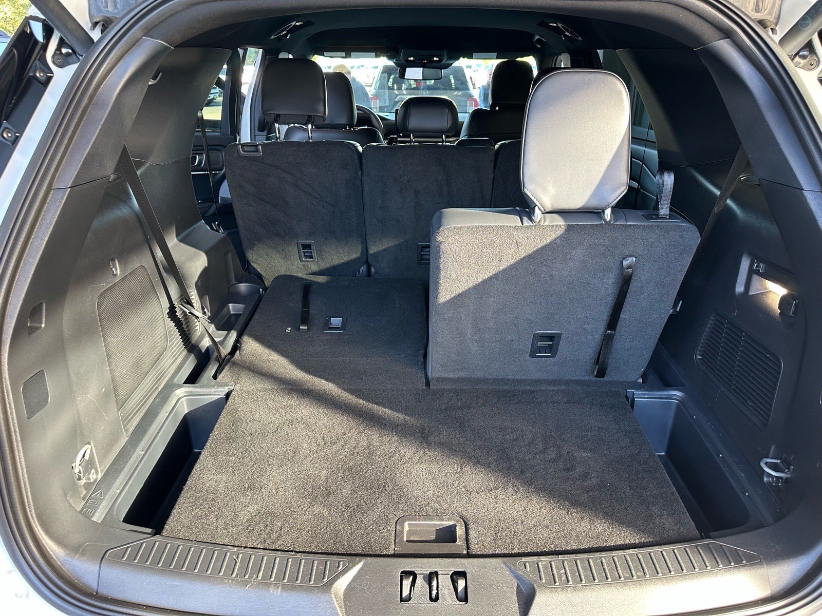 Certified 2025 Ford Explorer ST-Line w/ Premium Package AWD/4WD image 25