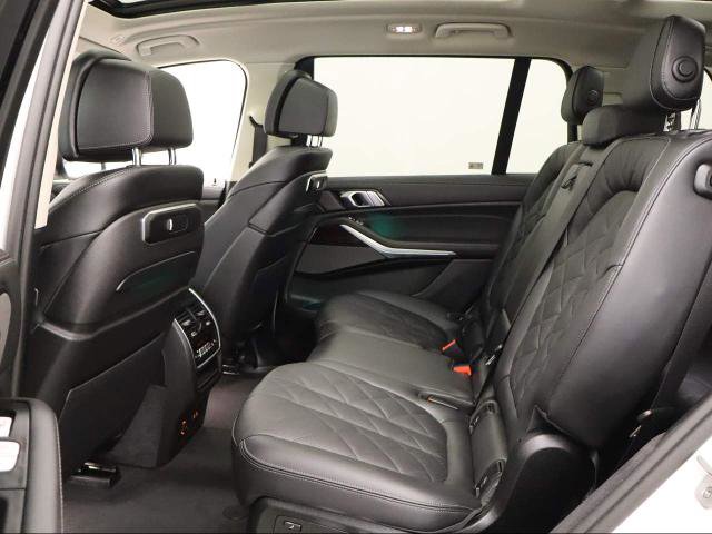Used 2026 BMW X7 xDrive40i image 17