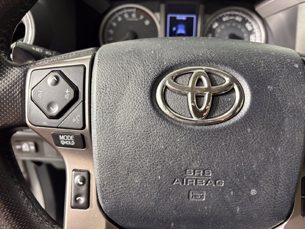 Used 2018 Toyota Tacoma SR5 RWD image 21