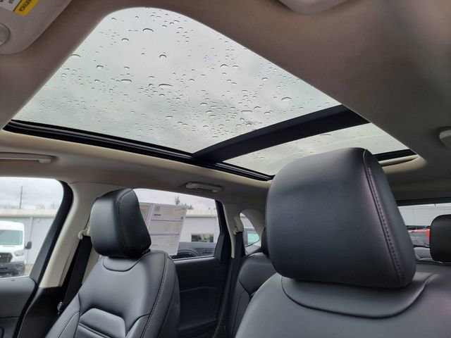 Certified 2020 Ford Edge SEL w/ Convenience Package image 4