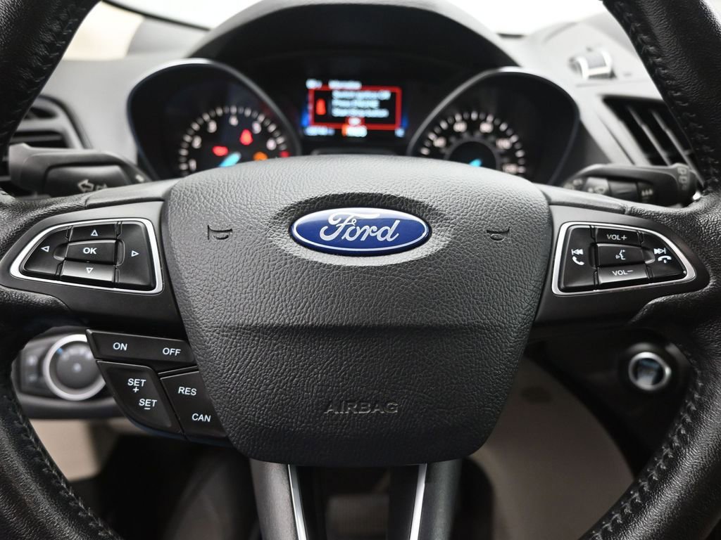 Certified 2019 Ford Escape Titanium FWD image 39