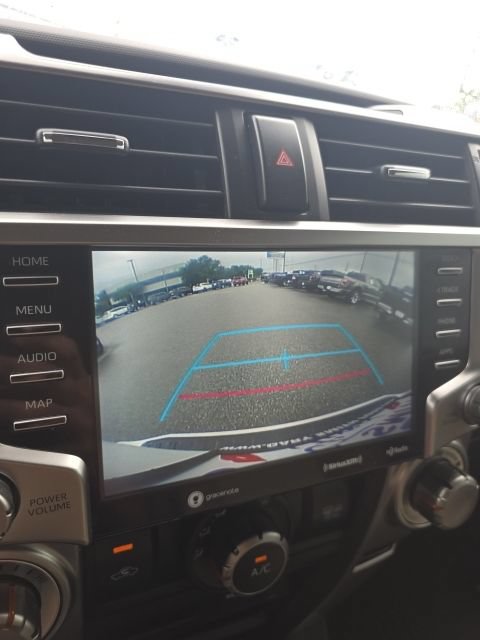 Used 2023 Toyota 4Runner SR5 Premium w/ Moonroof Package RWD image 31