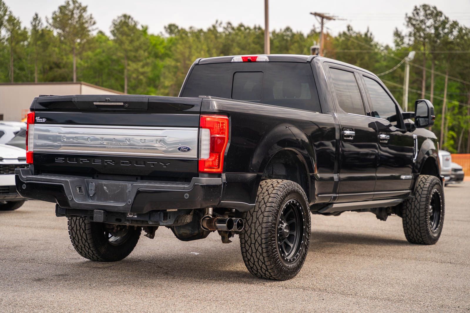 Certified 2019 Ford F250 Platinum w/ Platinum Ultimate Package AWD/4WD image 8