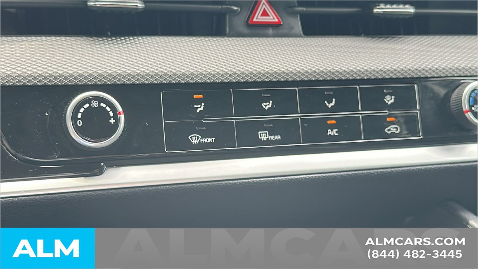 Used 2025 Kia Sportage LX AWD/4WD image 33