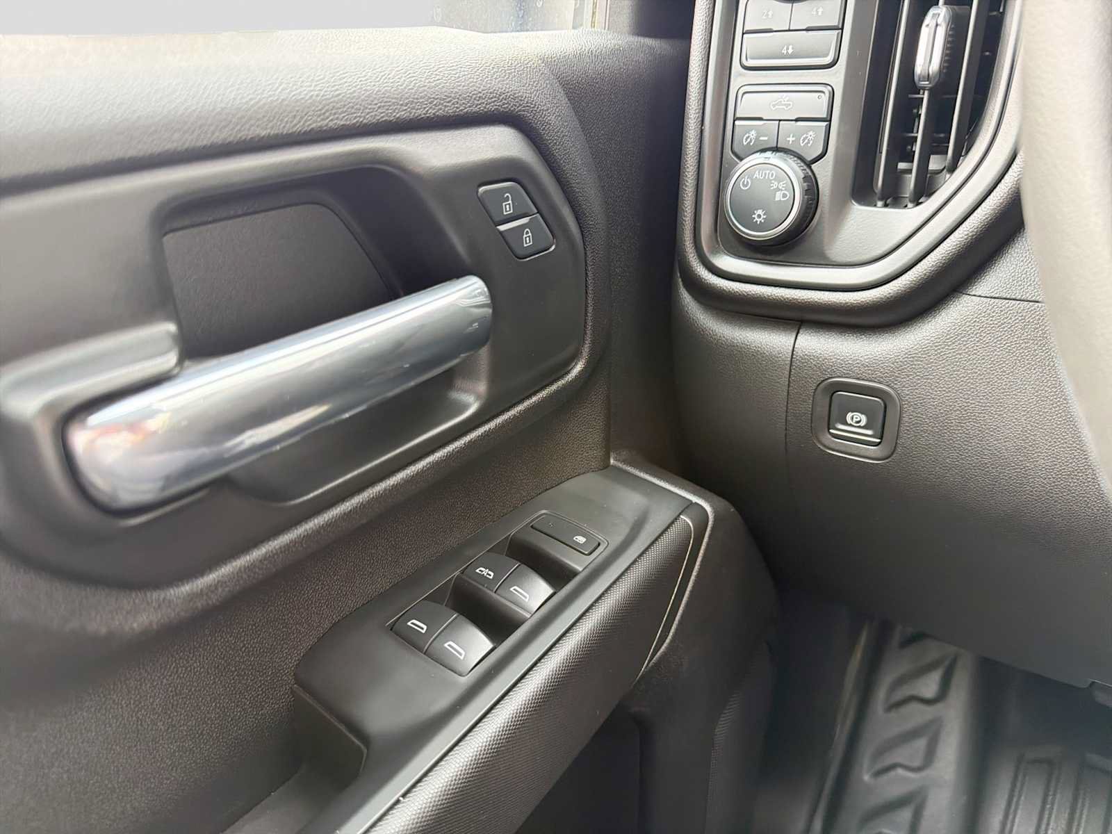 Used 2024 Chevrolet Silverado 3500 W/T AWD/4WD image 16