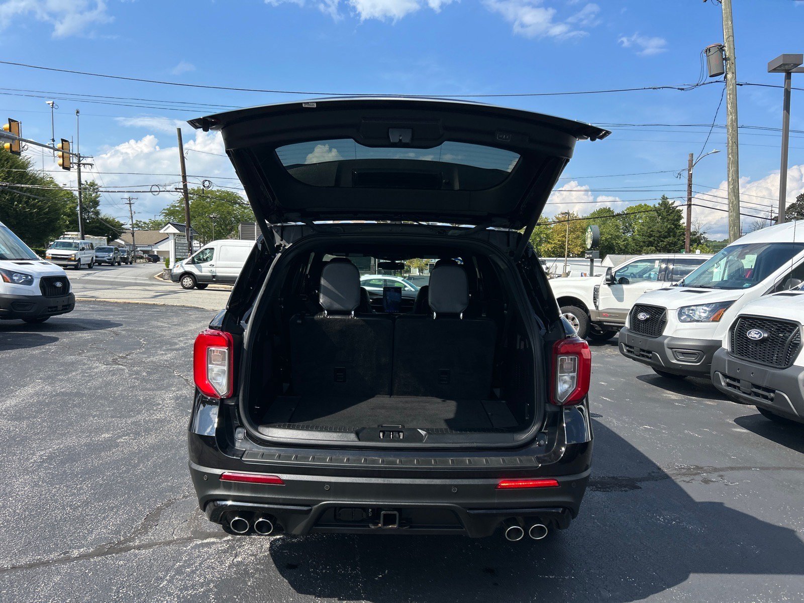 Certified 2022 Ford Explorer ST w/ Equipment Group 401A AWD/4WD image 17