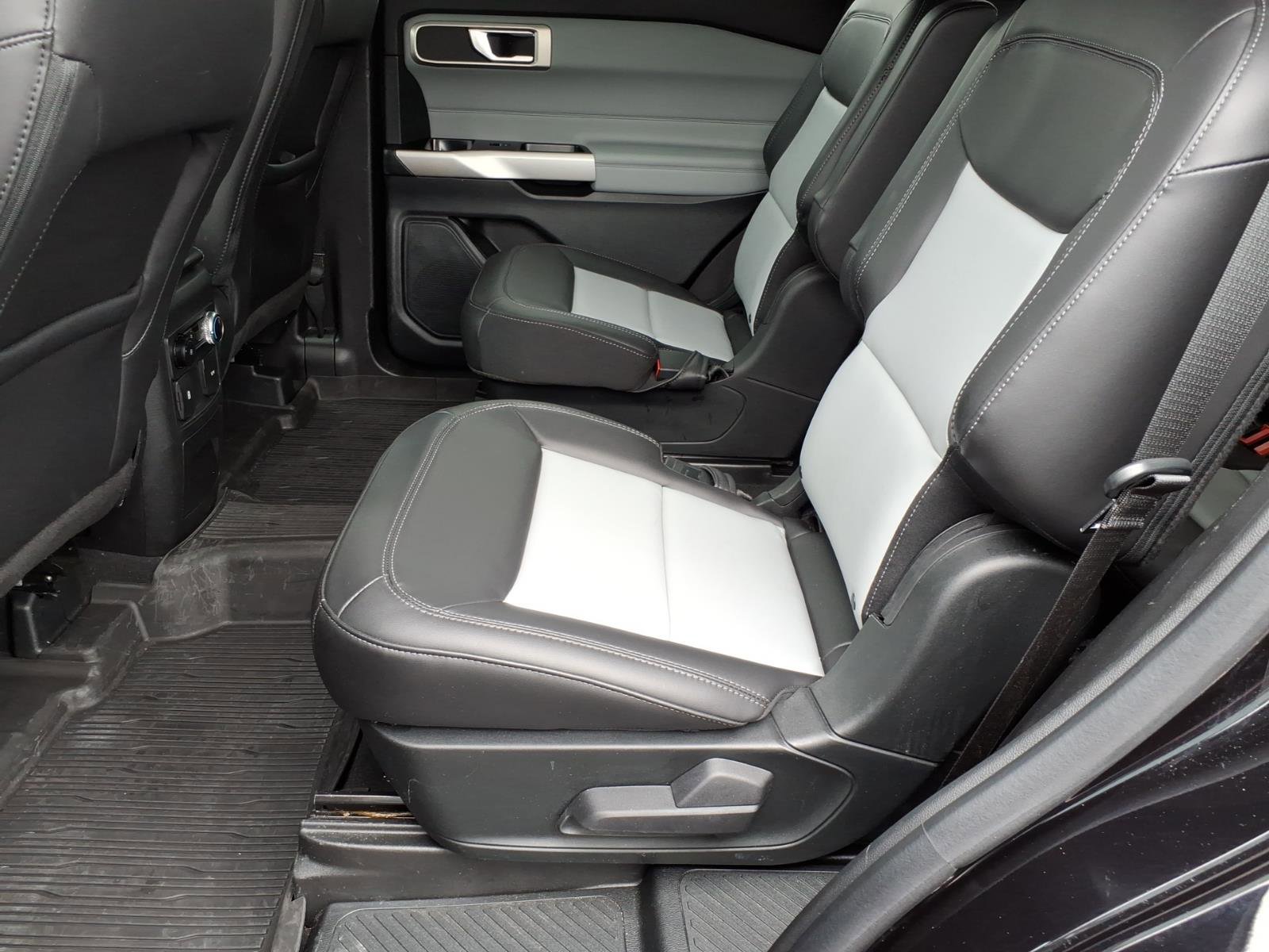 Certified 2023 Ford Explorer XLT w/ Equipment Group 202A image 12