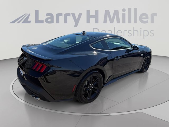 Certified 2024 Ford Mustang GT RWD image 5