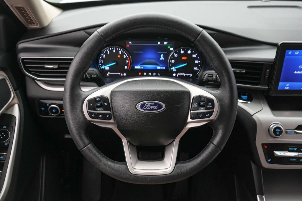 Certified 2023 Ford Explorer XLT w/ Equipment Group 202A AWD/4WD image 13