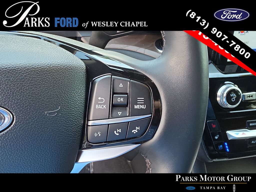 Certified 2023 Ford Explorer Platinum w/ Technology Package AWD/4WD image 32