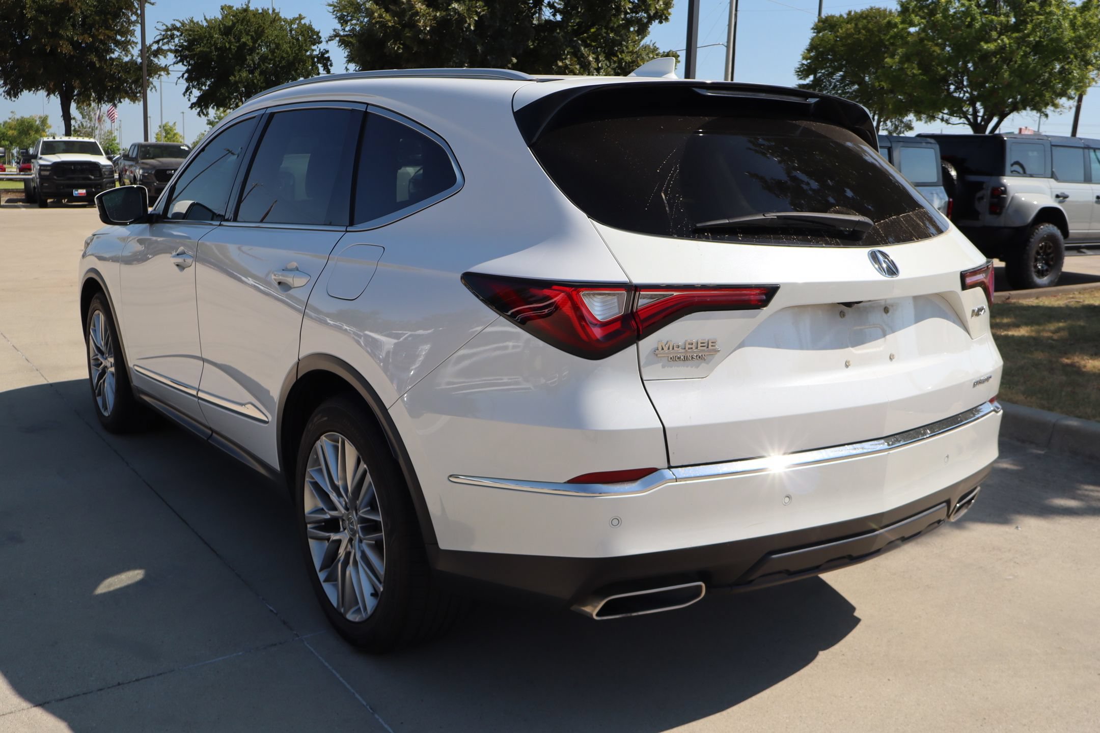 Used 2023 Acura MDX w/ Advance Package AWD/4WD image 6