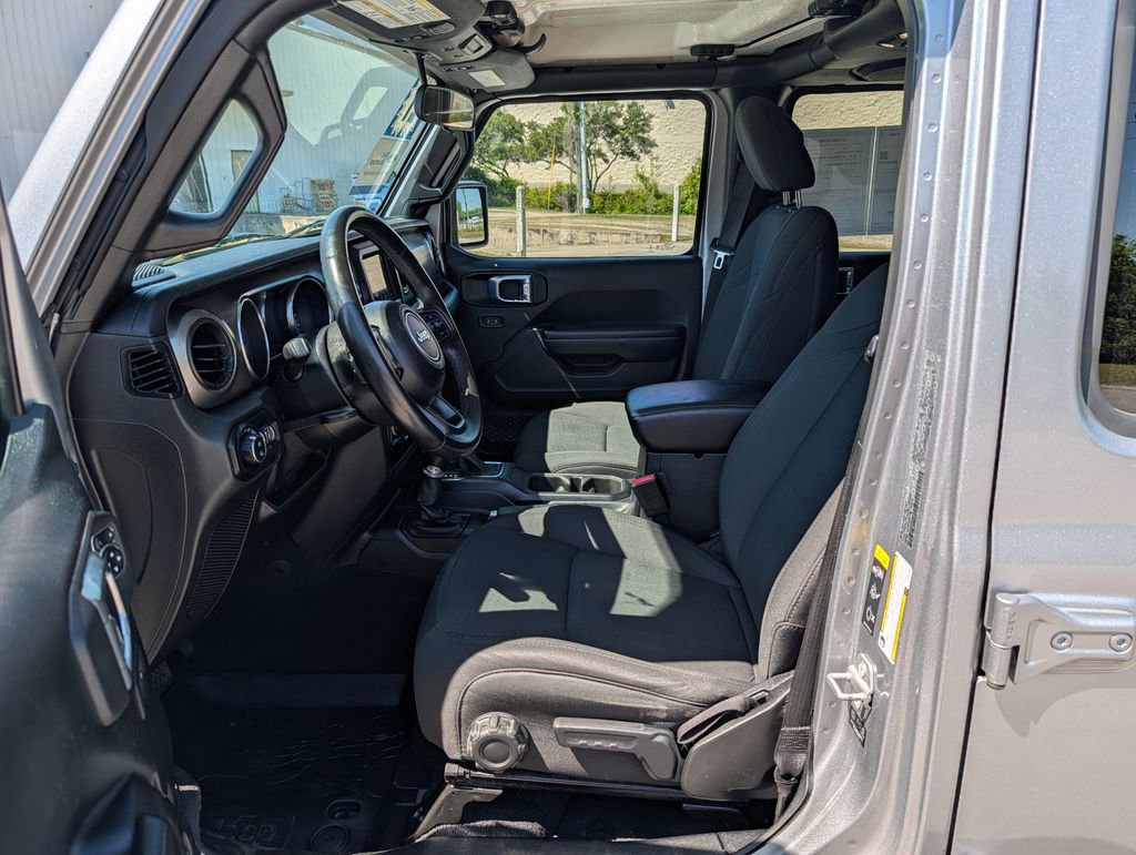 Used 2021 Jeep Gladiator Sport AWD/4WD image 19