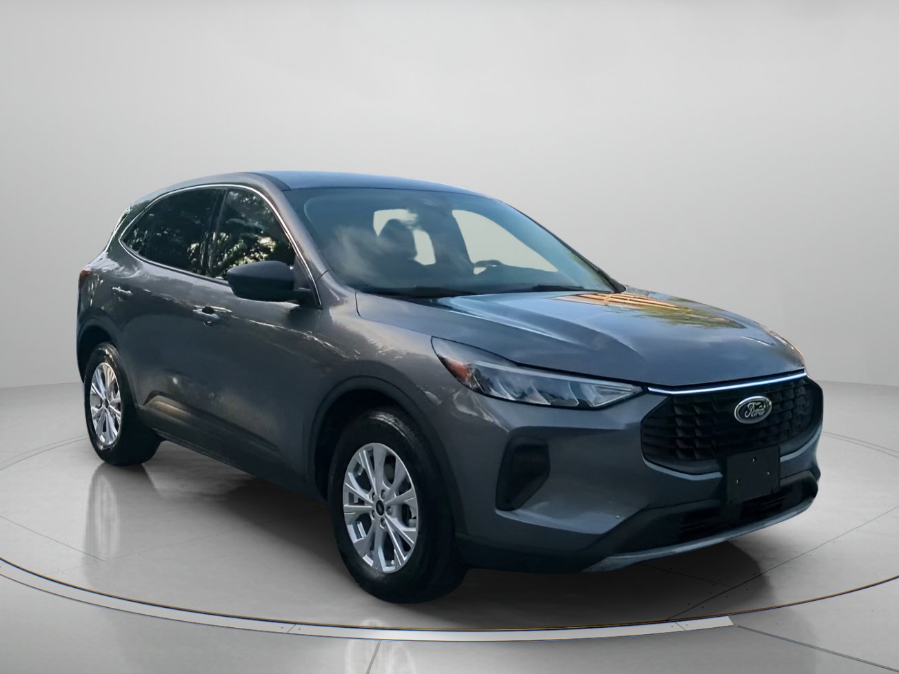 Certified 2024 Ford Escape Active FWD image 2