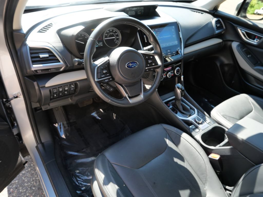 Used 2024 Subaru Forester Limited AWD/4WD image 3