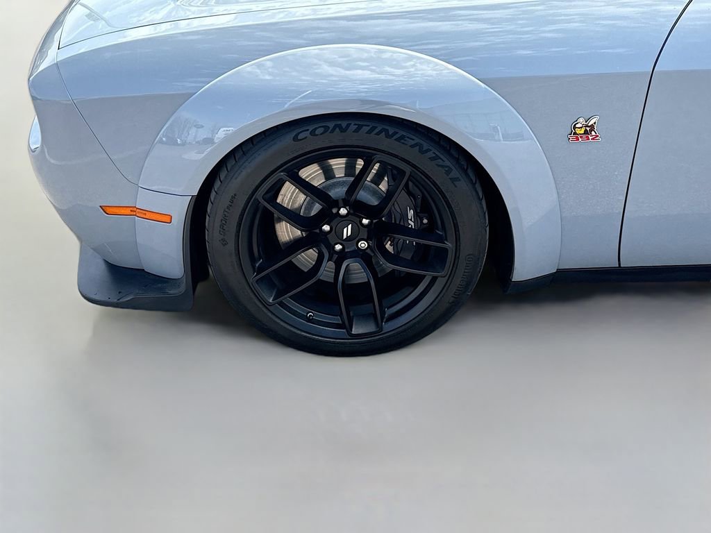 Used 2022 Dodge Challenger R/T Scat Pack RWD image 21