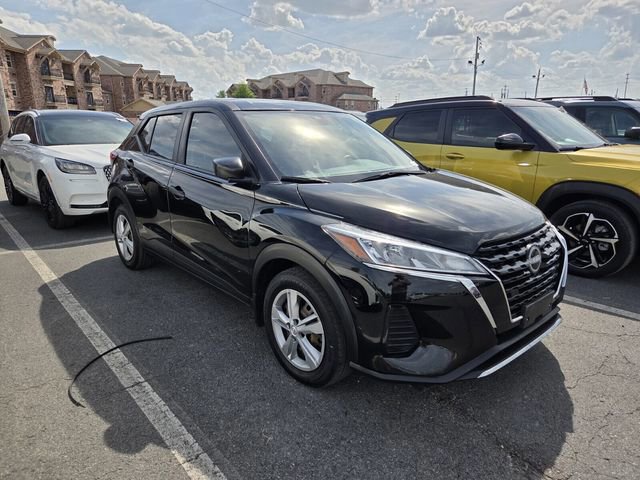 Used 2023 Nissan Kicks S image 6