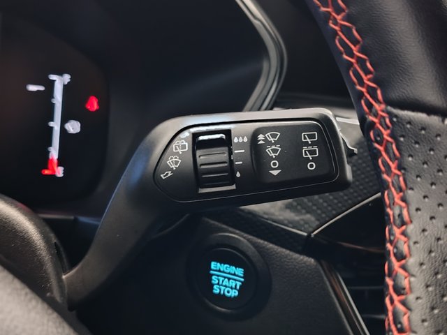Certified 2025 Ford Escape ST-Line AWD/4WD image 39
