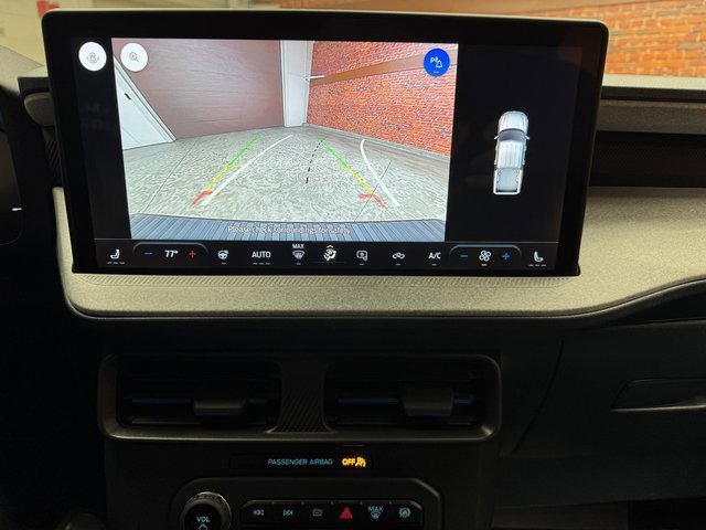 Certified 2025 Ford Maverick XLT w/ Equipment Group 301A image 22