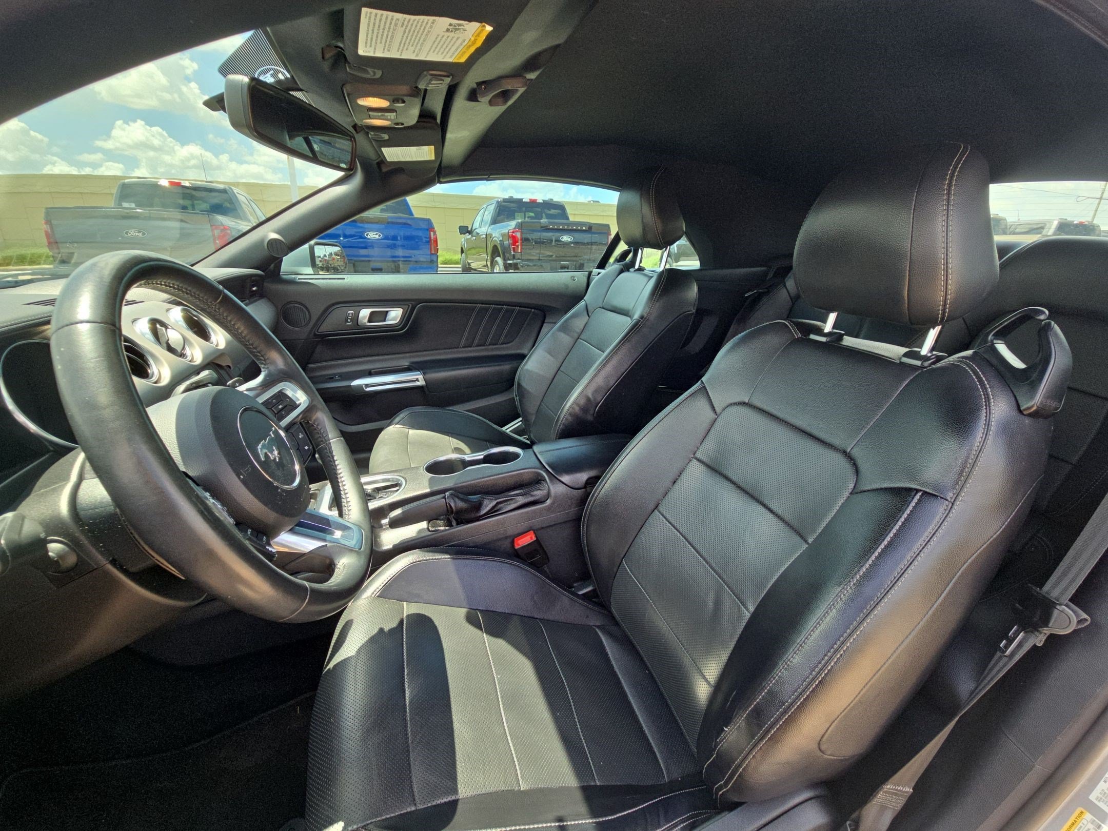 Certified 2020 Ford Mustang Premium RWD image 17