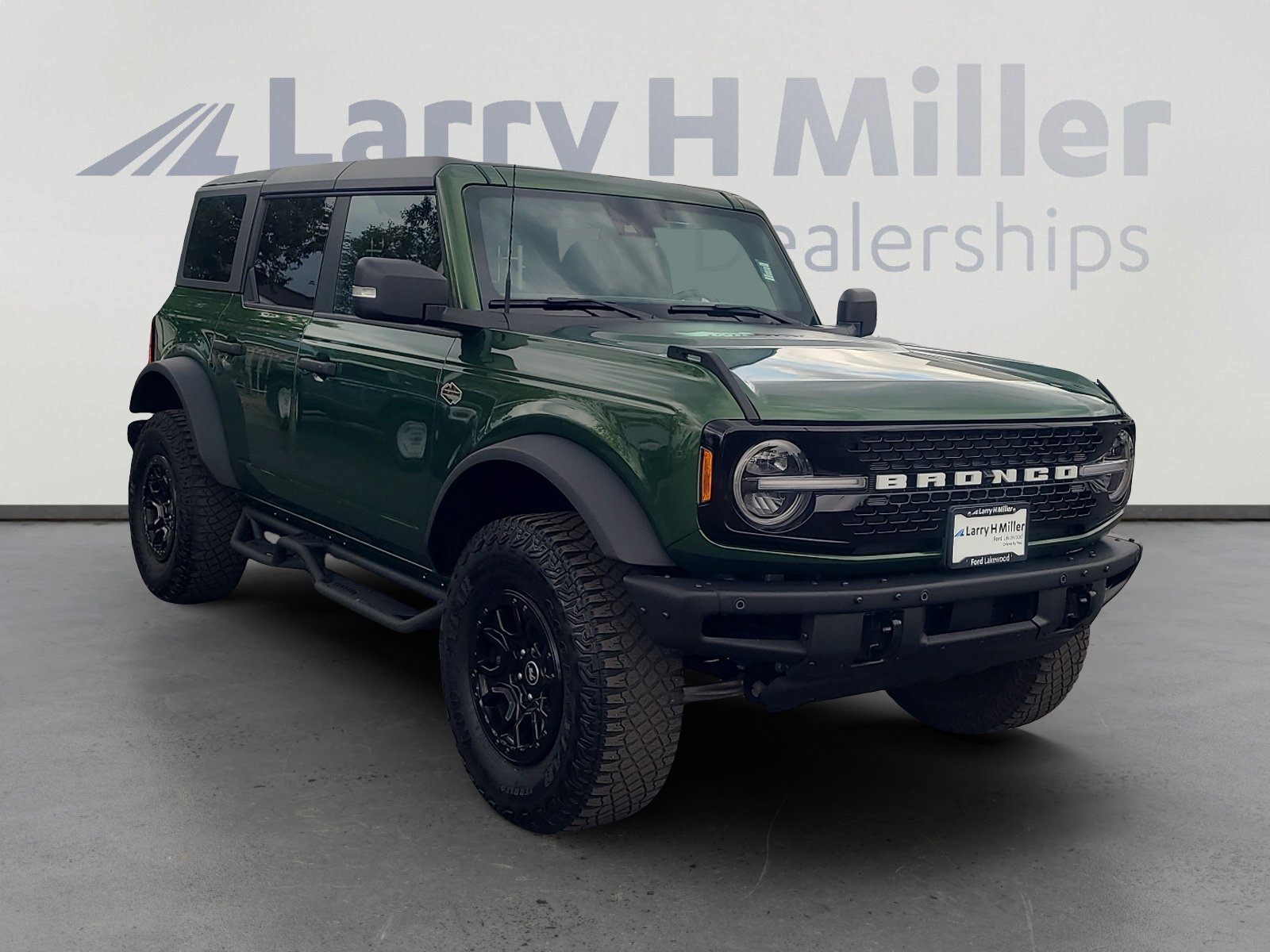 Certified 2024 Ford Bronco Wildtrak AWD/4WD image 7