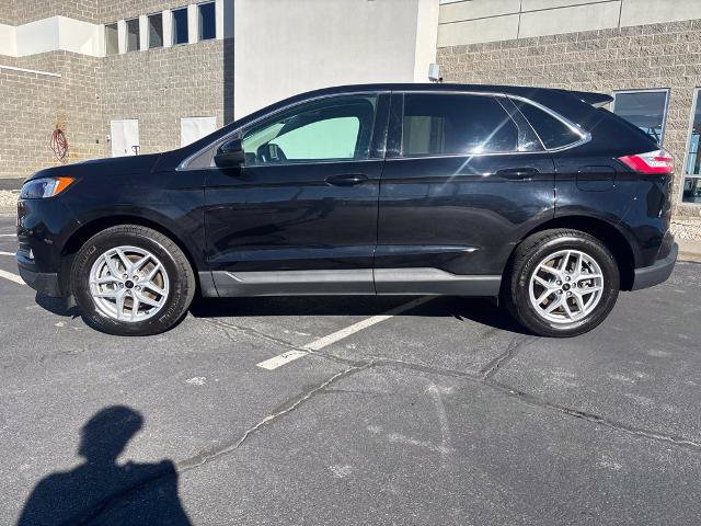 Certified 2024 Ford Edge SEL w/ Convenience Package AWD/4WD image 2