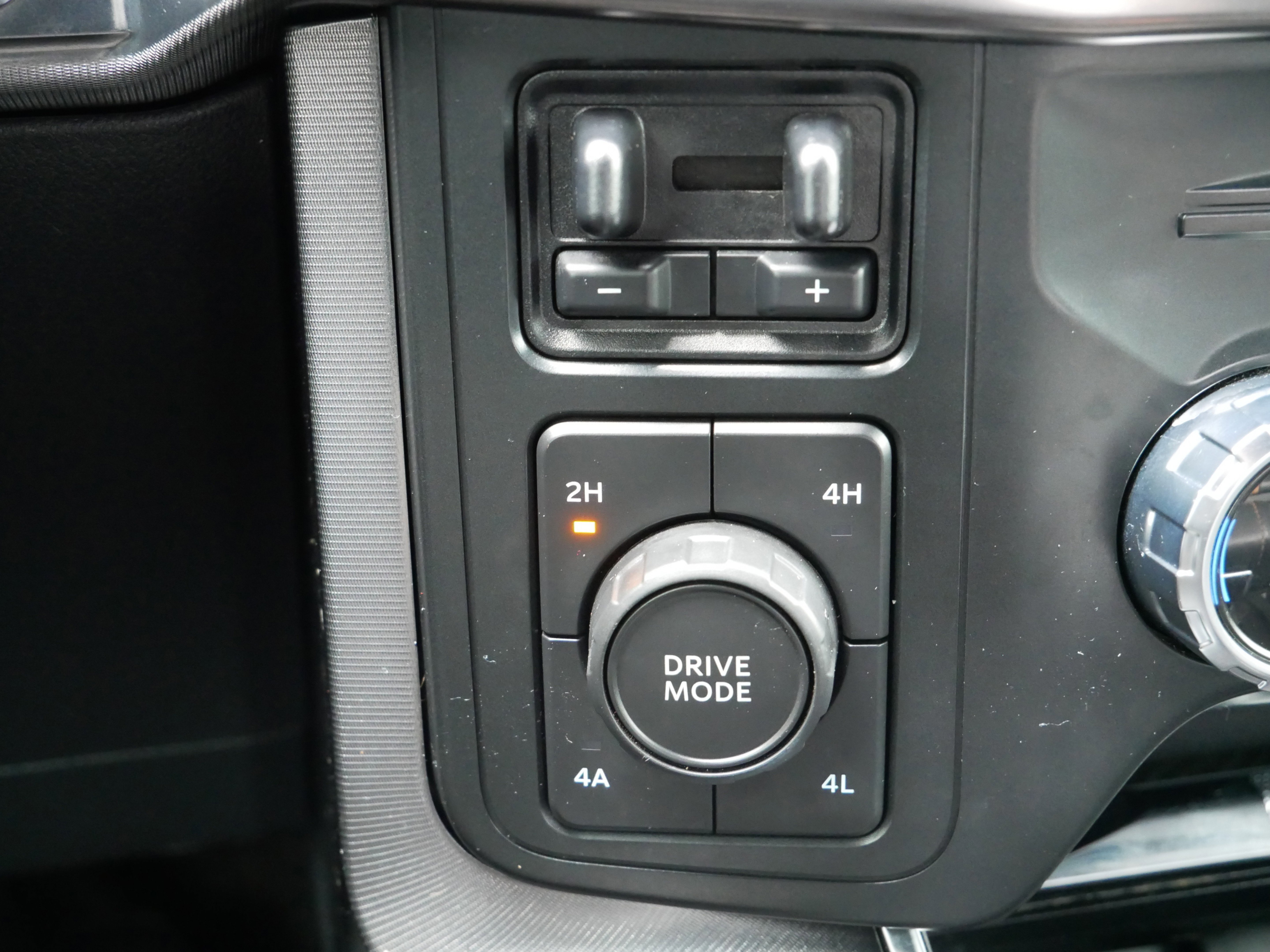 Certified 2022 Ford F150 Platinum image 22