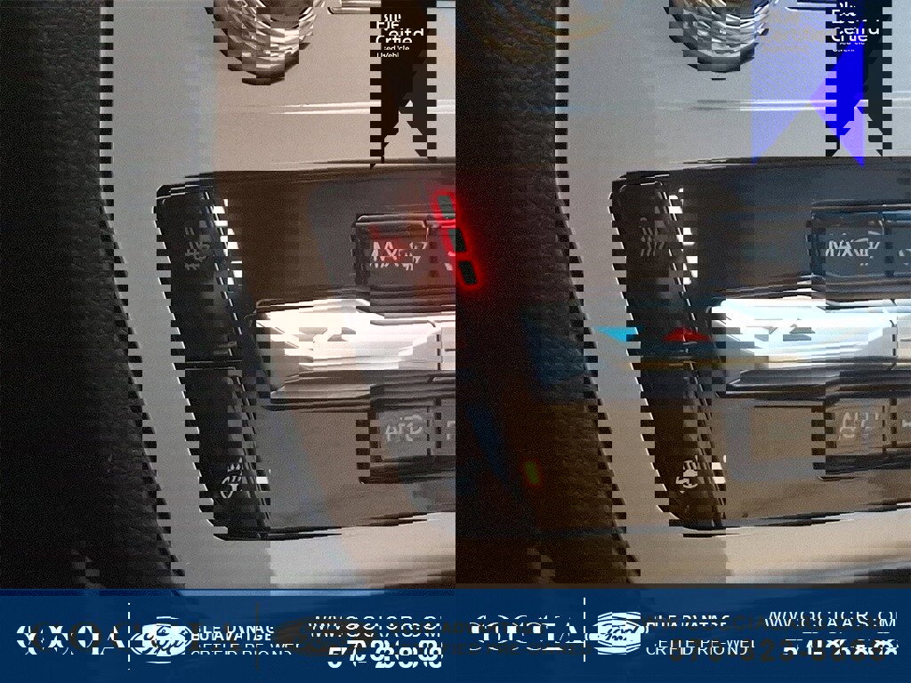 Certified 2022 Ford Explorer XLT w/ Equipment Group 202A image 25