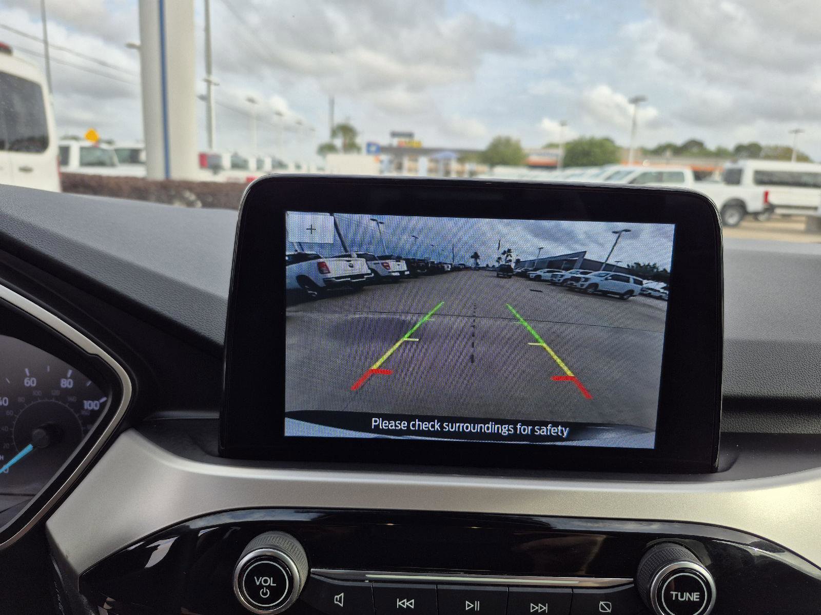 Certified 2020 Ford Escape SE image 11