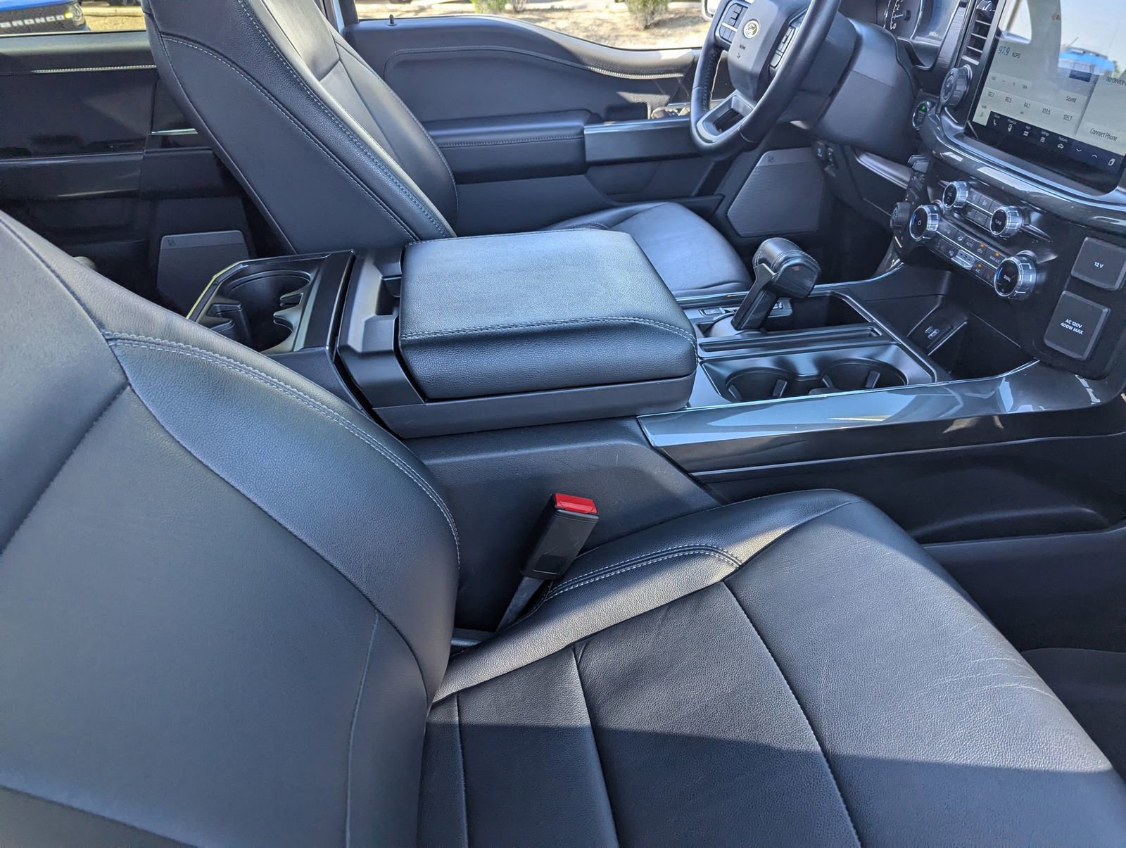 Certified 2022 Ford F150 XLT w/ Equipment Group 302A High image 11