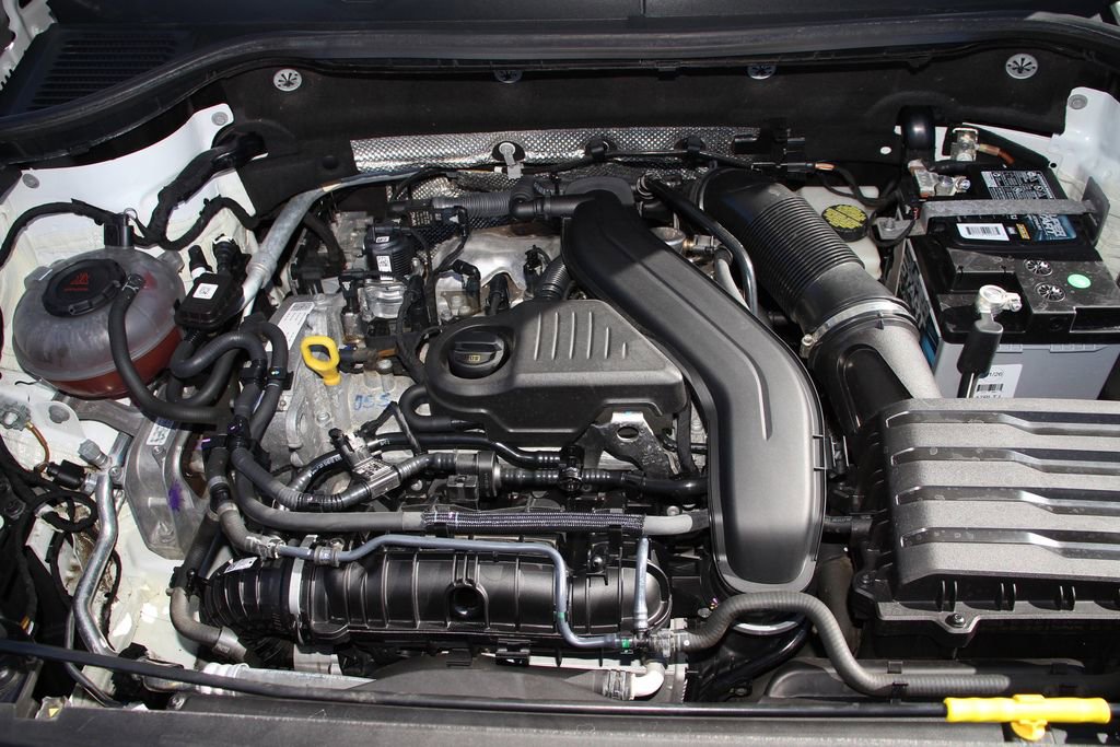 Used 2023 Volkswagen Taos SE image 29