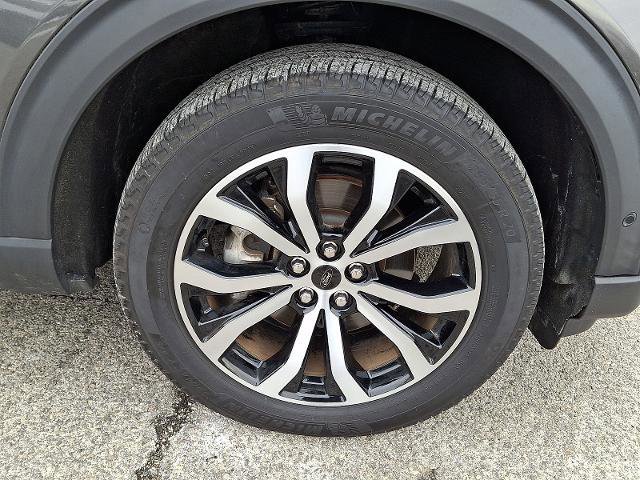 Certified 2020 Ford Explorer ST w/ Premium Technology Package image 8