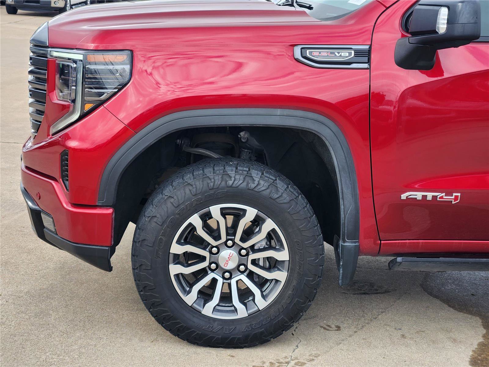 Used 2023 GMC Sierra 1500 AT4 w/ Technology Package AWD/4WD image 7