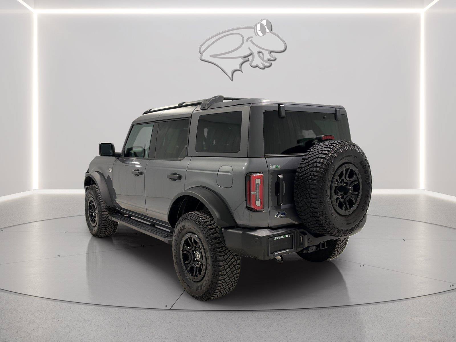 Certified 2022 Ford Bronco Wildtrak AWD/4WD image 3