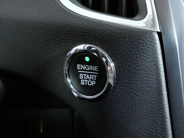 Certified 2023 Ford Edge Titanium w/ Class II Trailer Tow Package image 23