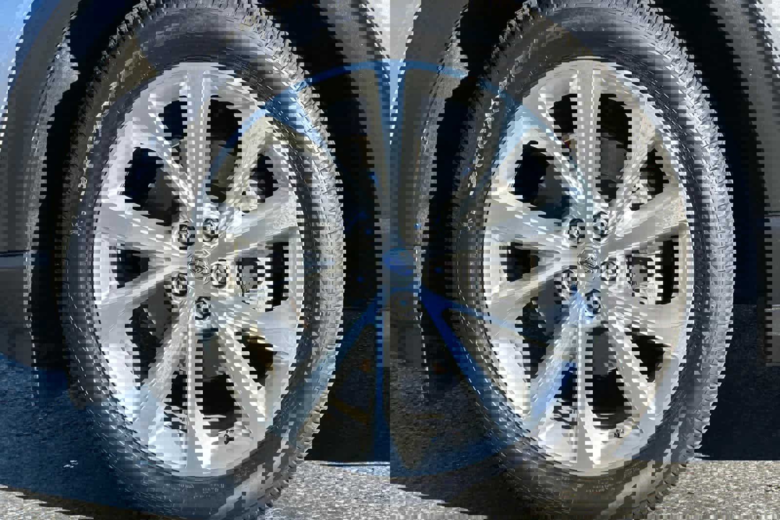 Certified 2023 Ford Explorer Platinum w/ Technology Package image 28