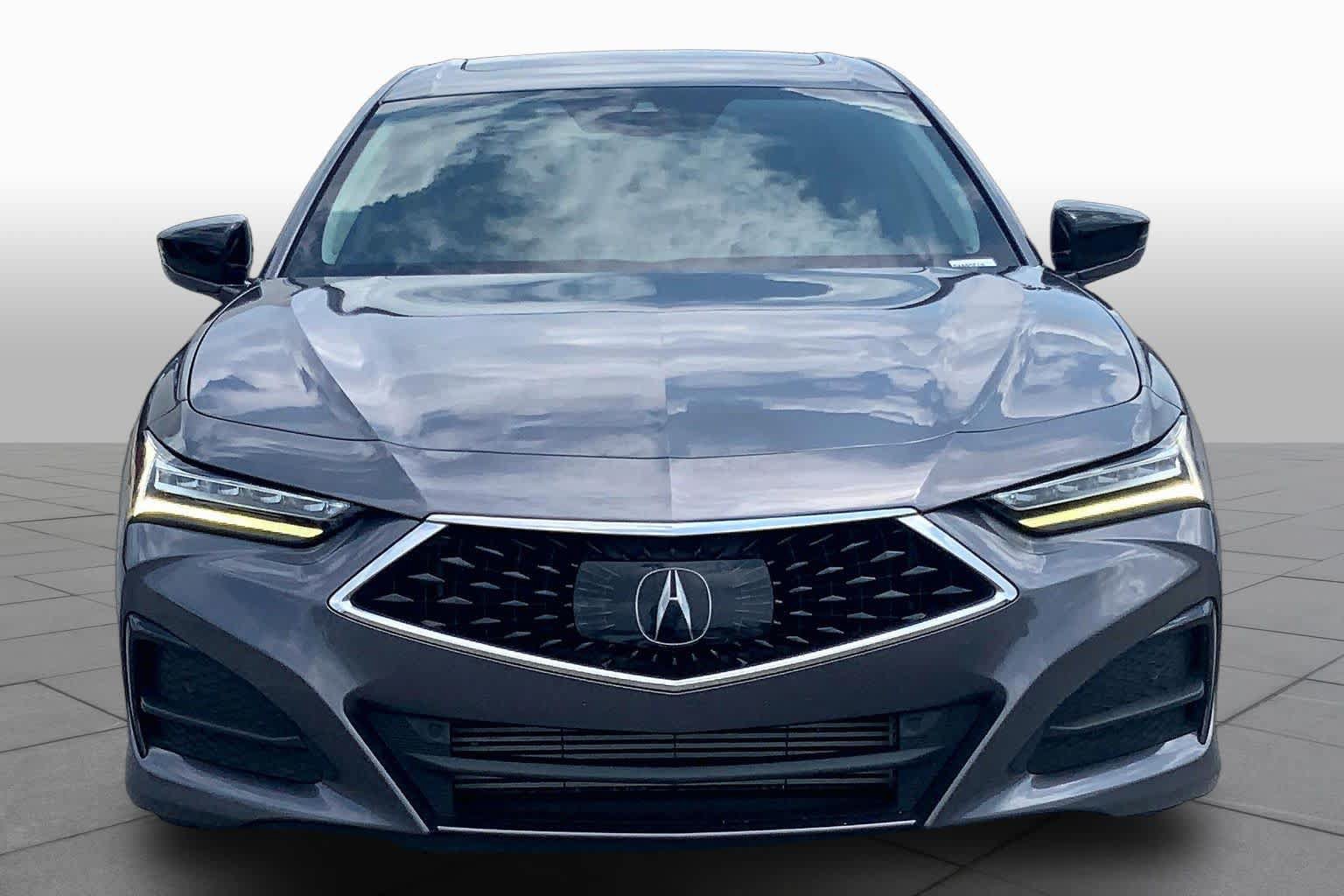 Used 2023 Acura TLX w/ Technology Package FWD image 4
