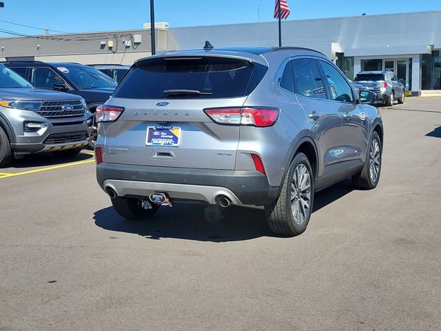 Certified 2022 Ford Escape Titanium w/ Class II Trailer Tow Package AWD/4WD image 4