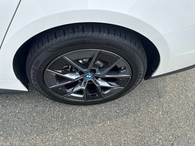 Used 2024 BMW i4 xDrive40i image 14